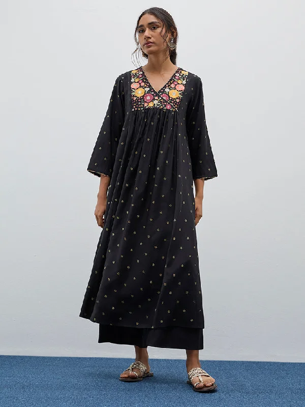 Utsa Black Floral Embroidered Fit-and-Flare Kurta