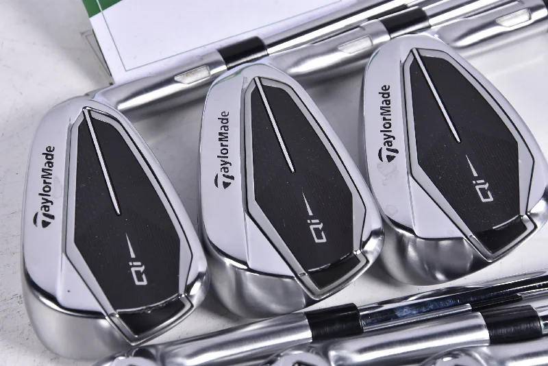 Taylormade Qi Irons / 6-PW+AW+SW / Regular Flex Elevate MPH 95 Shafts